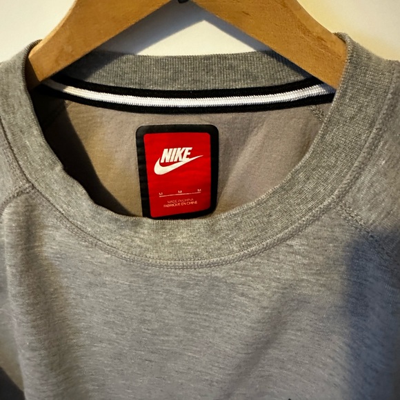 Nike Men's Heather Gray Crewneck Sweater - Picture 2 of 3